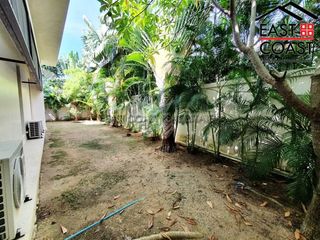 À louer 3 chambres maison à Bang Lamung, Chonburi