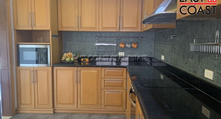 For rent 3 bedrooms house in East Pattaya, Pattaya