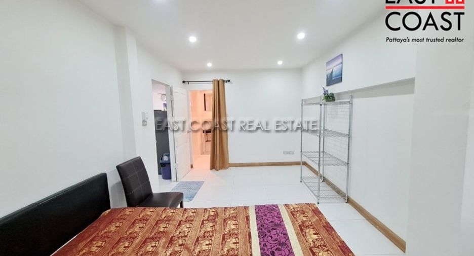 For rent 6 bedrooms house in East Pattaya, Pattaya