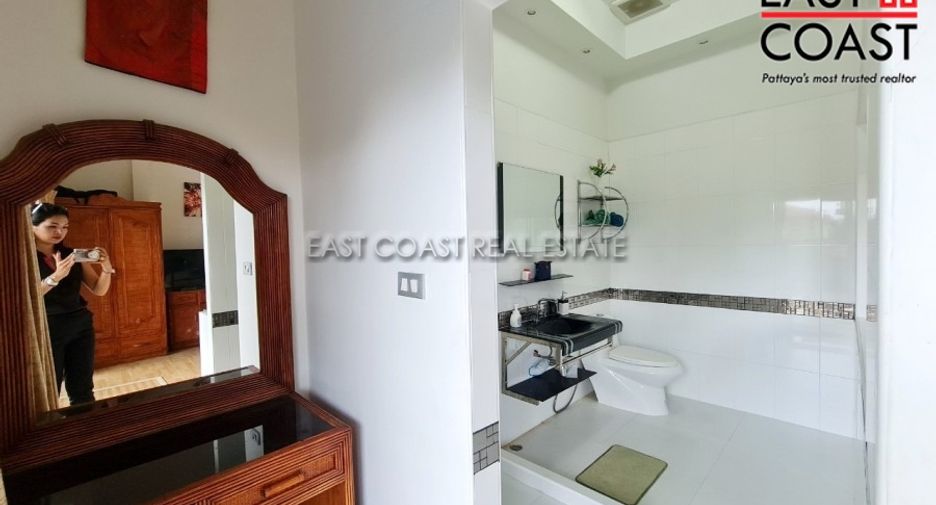For rent 6 bedrooms house in East Pattaya, Pattaya