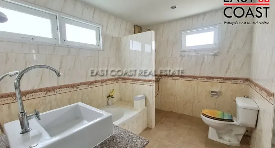 For rent 6 bedrooms house in Bang Lamung, Chonburi
