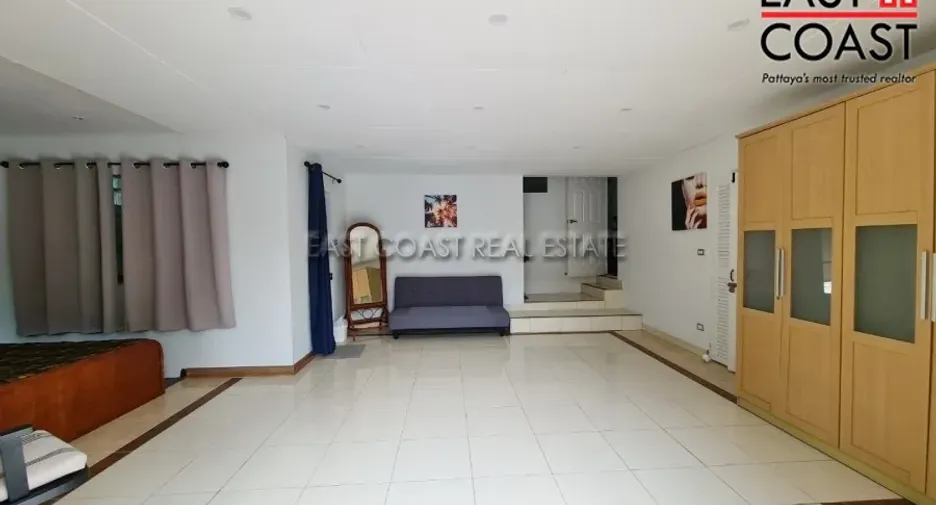 For rent 6 bedrooms house in Bang Lamung, Chonburi