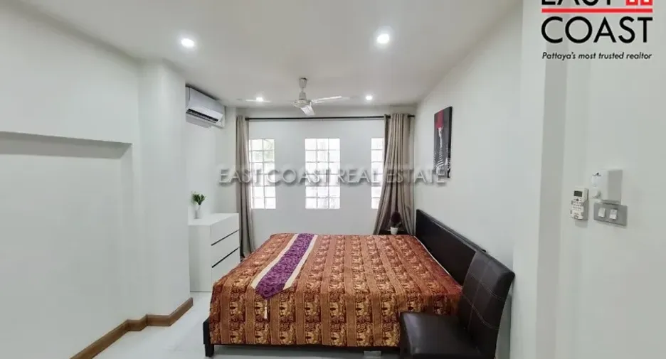 For rent 6 bedrooms house in Bang Lamung, Chonburi