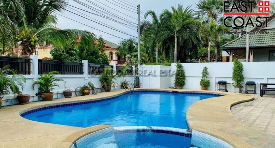 For rent 6 bedrooms house in East Pattaya, Pattaya