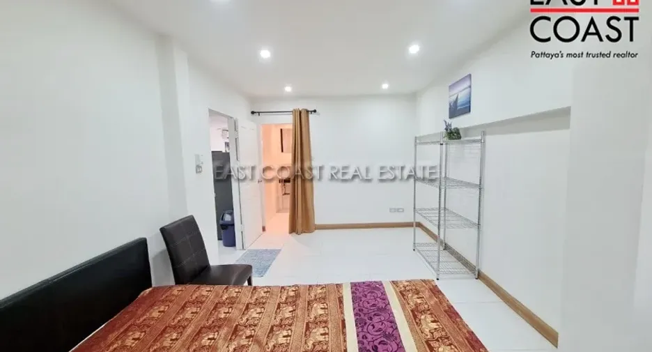 For rent 6 bedrooms house in Bang Lamung, Chonburi
