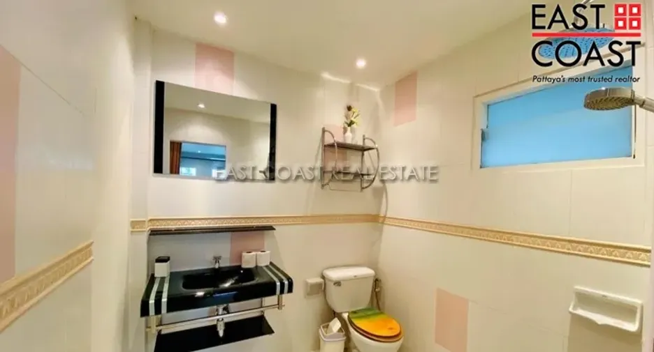 For rent 6 bedrooms house in Bang Lamung, Chonburi