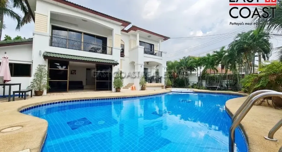 For rent 6 bedrooms house in Bang Lamung, Chonburi