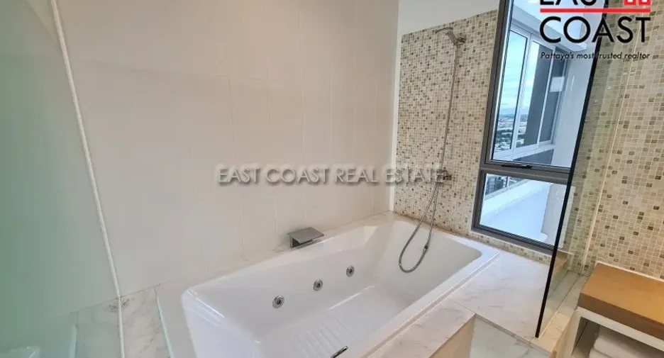 For rent 2 bedrooms condo in Bang Lamung, Chonburi