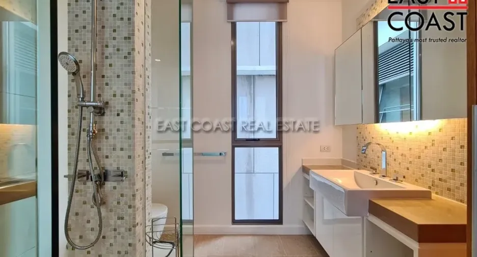 For rent 2 bedrooms condo in Bang Lamung, Chonburi