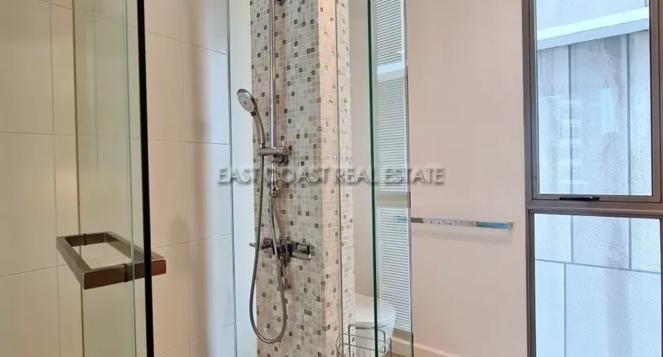 For rent 2 bedrooms condo in Bang Lamung, Chonburi