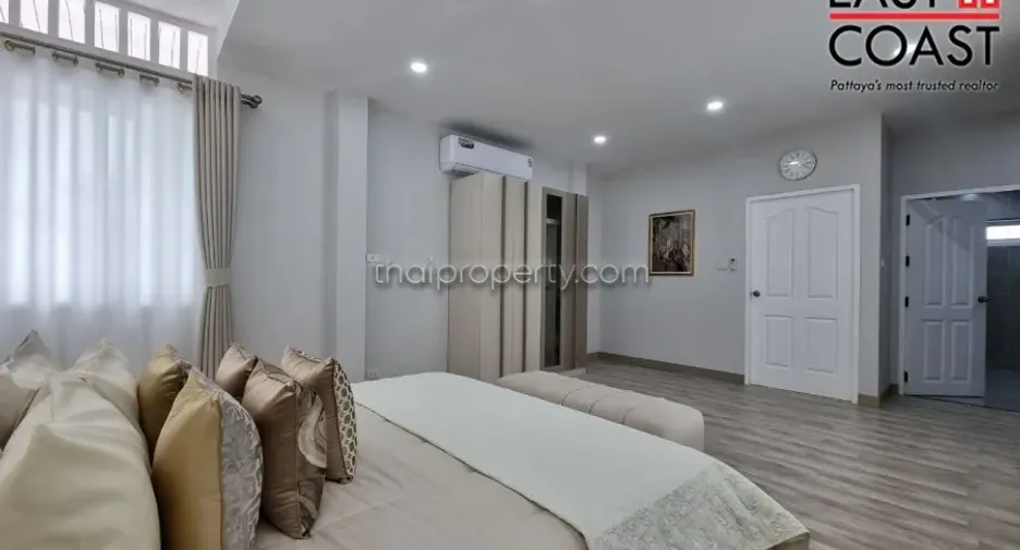 For rent 4 bedrooms house in Bang Lamung, Chonburi