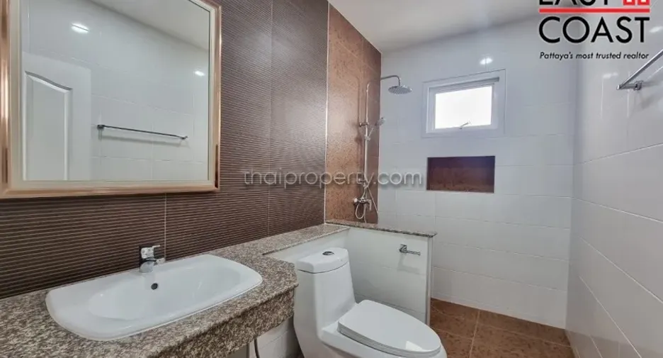 For rent 4 bedrooms house in Bang Lamung, Chonburi