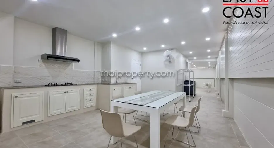 For rent 4 bedrooms house in Bang Lamung, Chonburi