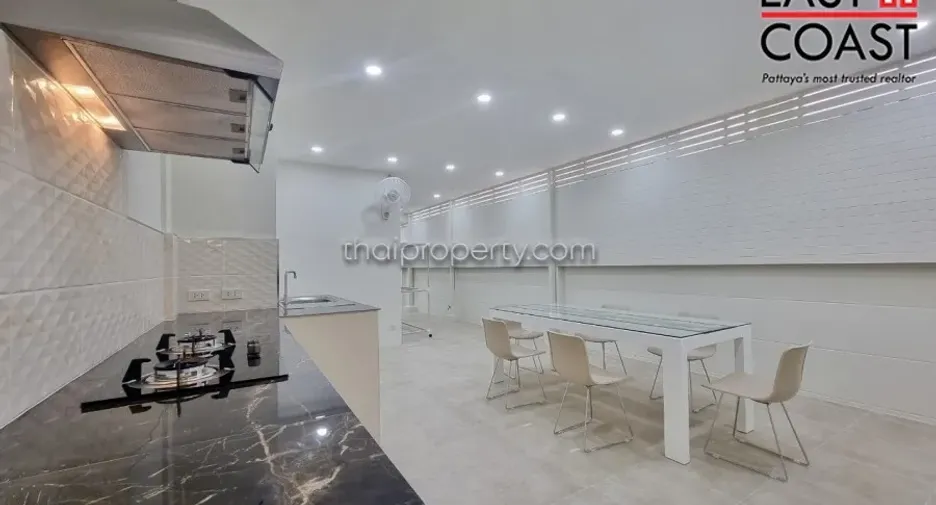 For rent 4 bedrooms house in Bang Lamung, Chonburi