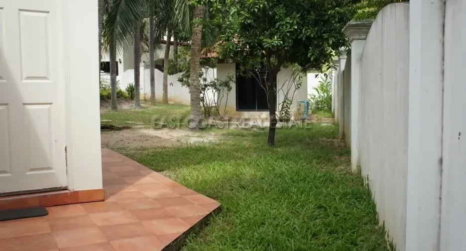 For rent 4 bedrooms house in Bang Lamung, Chonburi