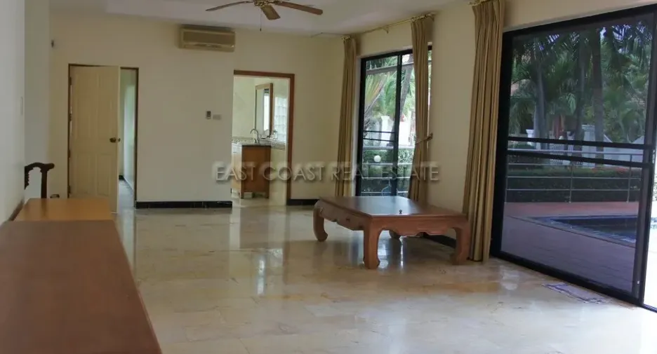For rent 4 bedrooms house in Bang Lamung, Chonburi