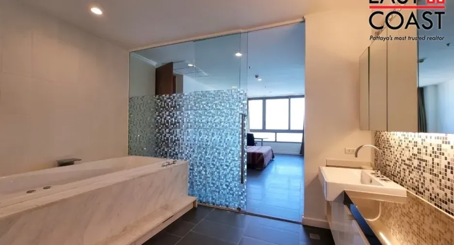 For rent 2 bedrooms condo in Bang Lamung, Chonburi
