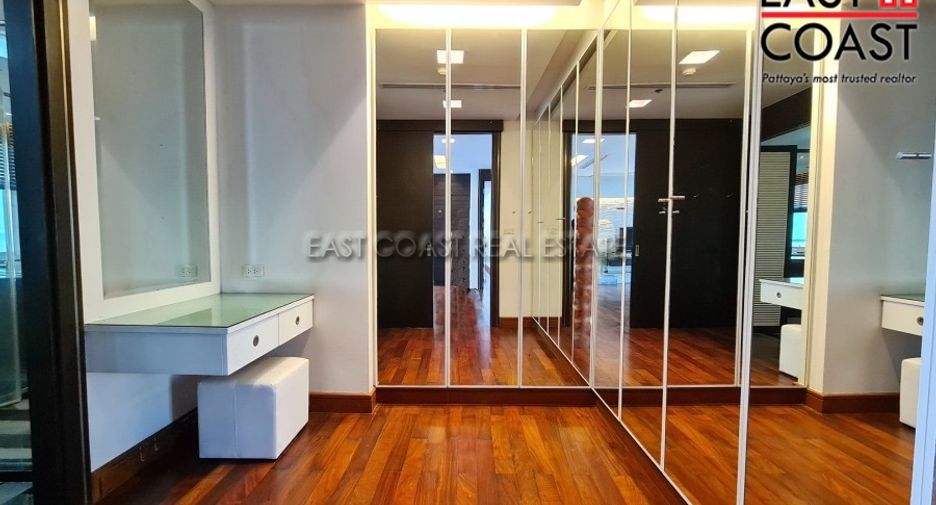 Condo en alquiler de 2 habitaciones en North Pattaya, Pattaya