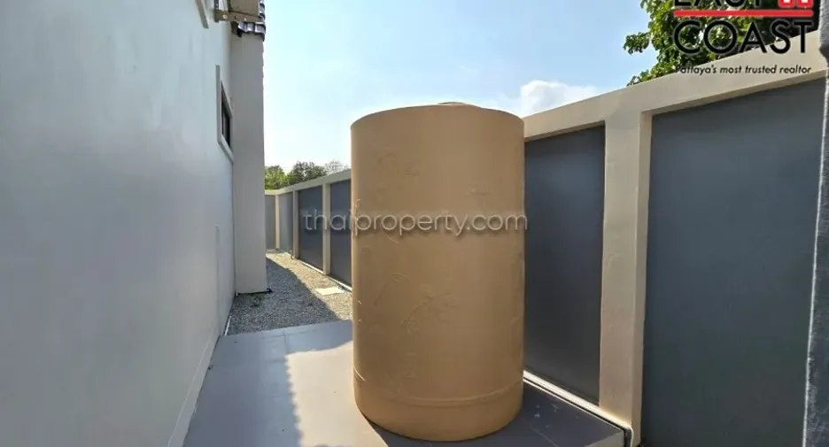 Casa en alquiler de 3 habitaciones en Bang Lamung, Chonburi