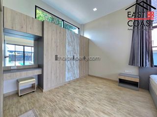 Casa en alquiler de 3 habitaciones en Bang Lamung, Chonburi