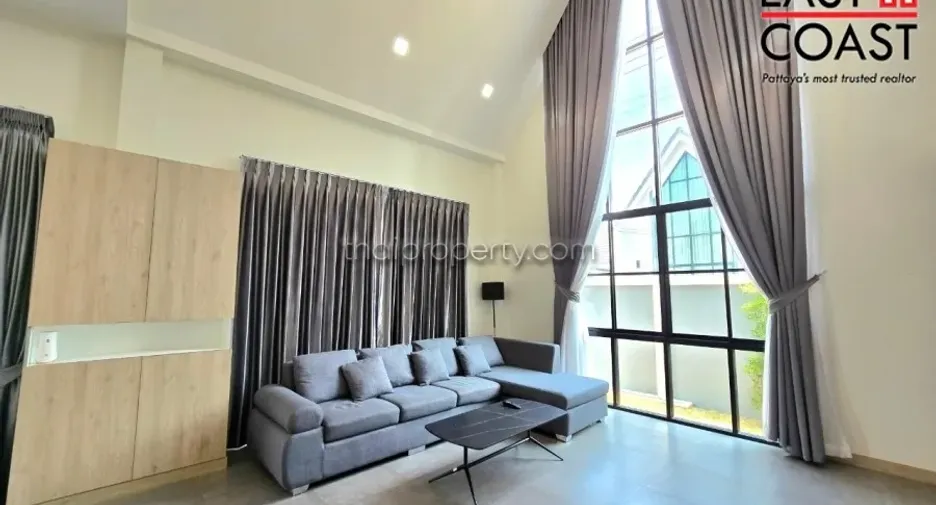 Casa en alquiler de 3 habitaciones en Bang Lamung, Chonburi