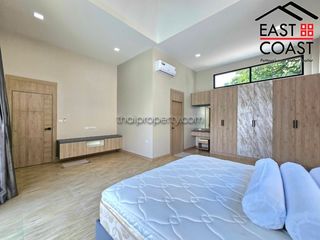 Casa en alquiler de 3 habitaciones en Bang Lamung, Chonburi