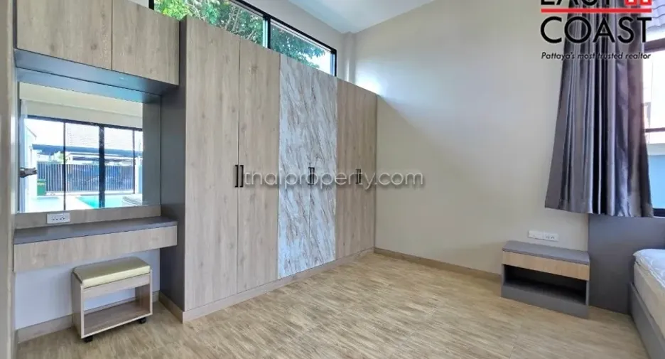 Casa en alquiler de 3 habitaciones en Bang Lamung, Chonburi