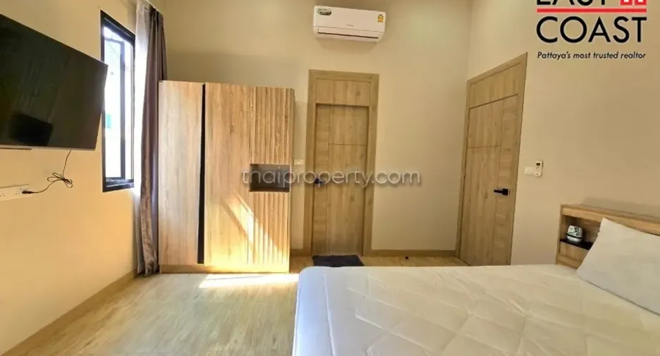 Casa en alquiler de 3 habitaciones en Bang Lamung, Chonburi