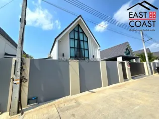 Casa en alquiler de 3 habitaciones en Bang Lamung, Chonburi