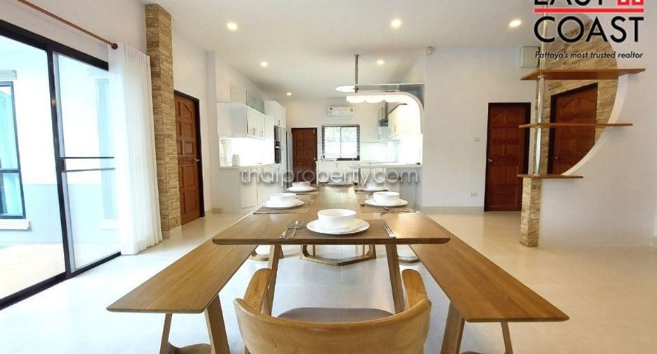 For rent 3 bedrooms house in Huay Yai, Pattaya