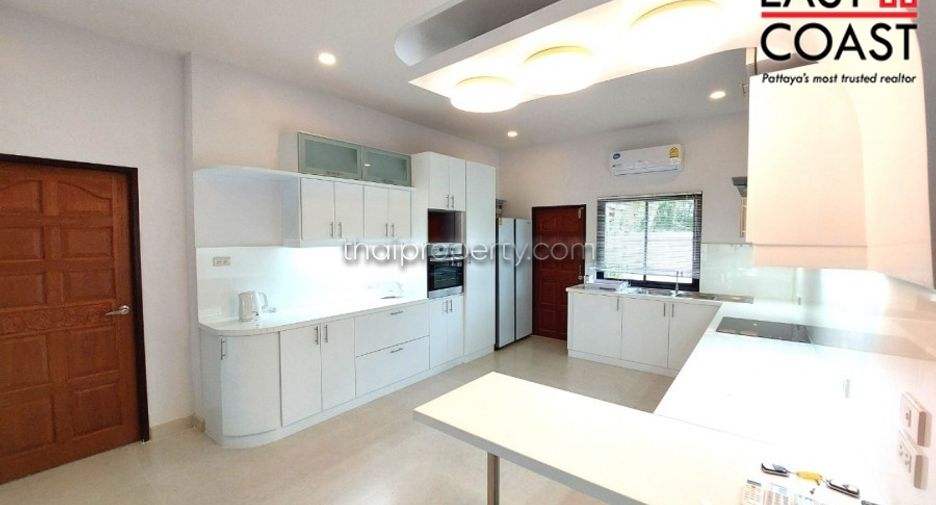 For rent 3 bedrooms house in Huay Yai, Pattaya