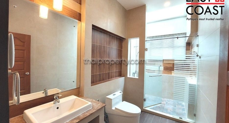 For rent 3 bedrooms house in Huay Yai, Pattaya