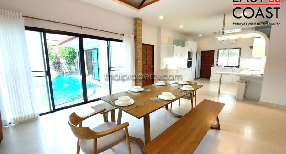 For rent 3 bedrooms house in Huay Yai, Pattaya