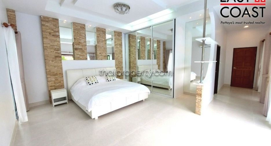 For rent 3 bedrooms house in Huay Yai, Pattaya