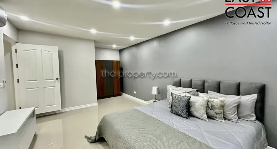 For rent 4 bedrooms house in Bang Lamung, Chonburi