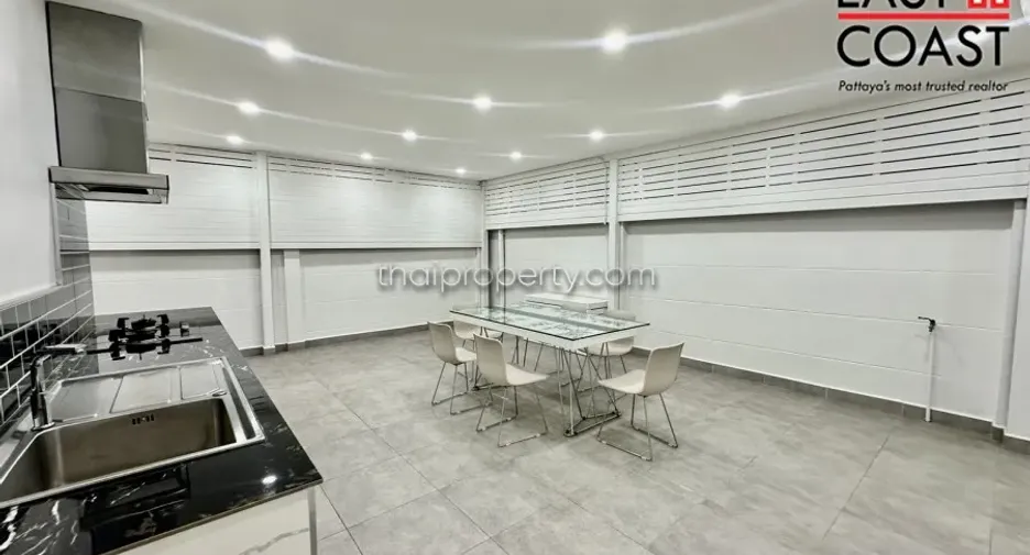 For rent 4 bedrooms house in Bang Lamung, Chonburi