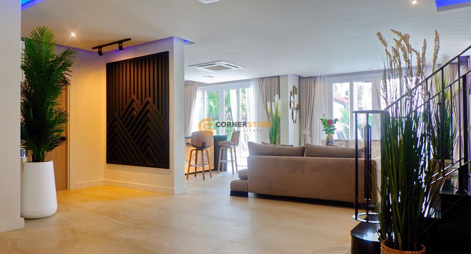 For sale 4 bedrooms house in Bang Lamung, Chonburi