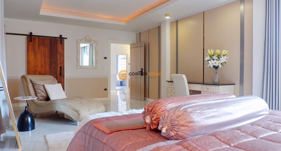 For sale 4 bedrooms house in Bang Lamung, Chonburi