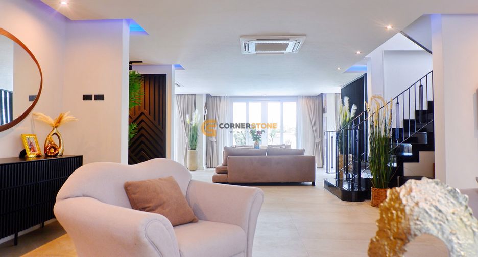 For sale 4 bedrooms house in Bang Lamung, Chonburi