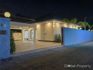 For sale 3 bedrooms house in Bang Lamung, Chonburi