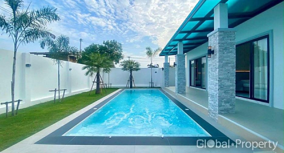 For sale 3 bedrooms house in Huay Yai, Pattaya