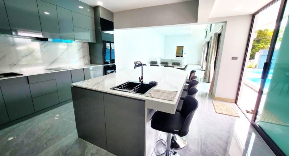 ขาย 5 ห้องนอน บ้านเดี่ยว ใน พัทยาตะวันออก, พัทยา