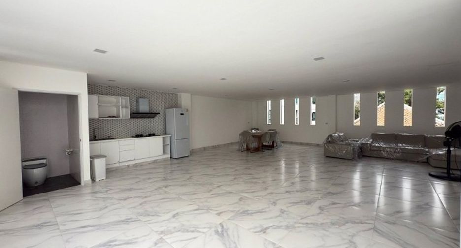 For sale 7 bedrooms house in Pratumnak, Pattaya