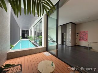 Casa en venta de 7 habitaciones en Bang Lamung, Chonburi