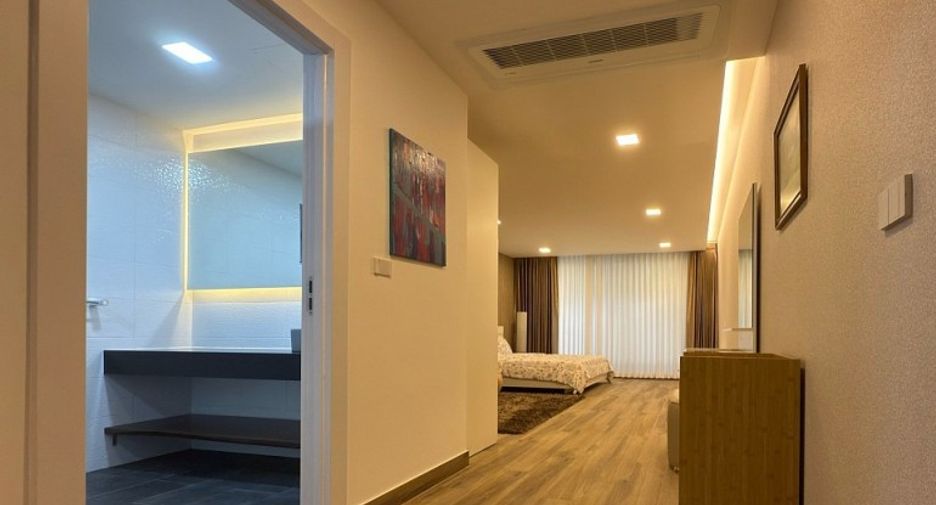 For sale 7 bedrooms house in Pratumnak, Pattaya