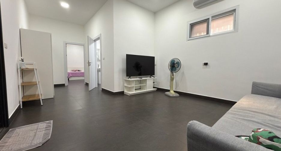 For sale 7 bedrooms house in Pratumnak, Pattaya
