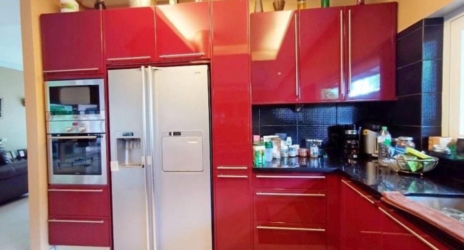 For sale 4 bedrooms house in East Pattaya, Pattaya