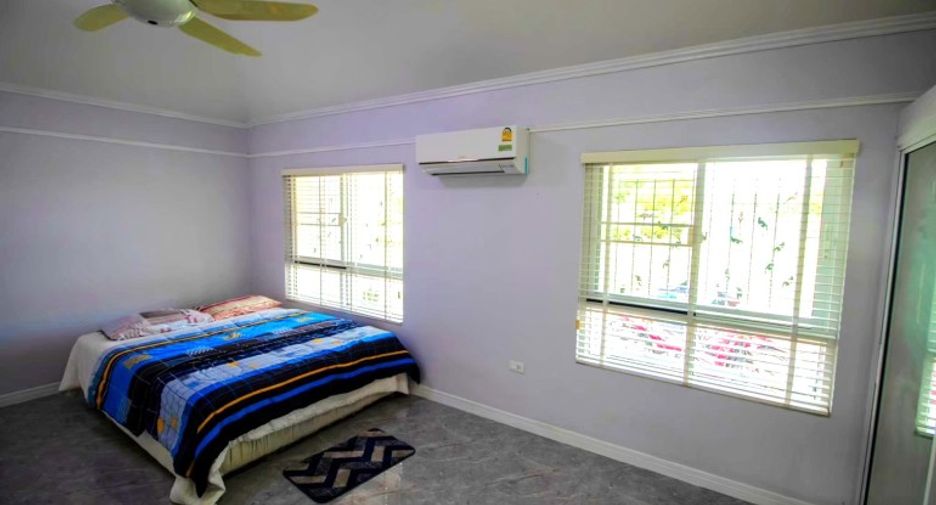 Casa en venta de 8 habitaciones en Sattahip, Chonburi