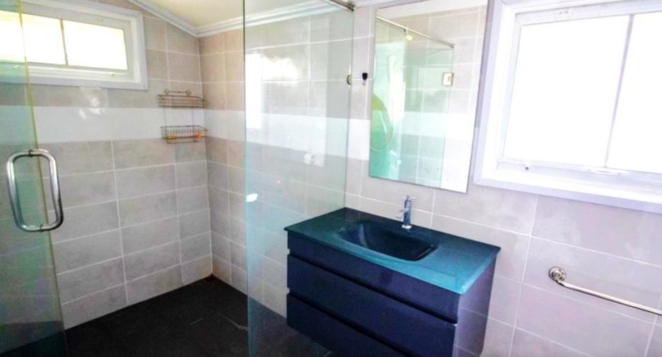 Casa en venta de 8 habitaciones en Sattahip, Chonburi