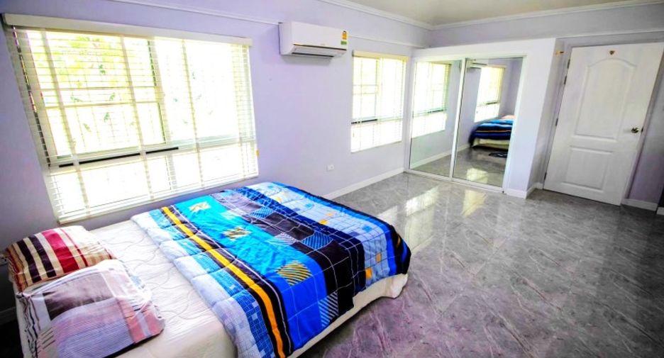 Casa en venta de 8 habitaciones en Sattahip, Chonburi